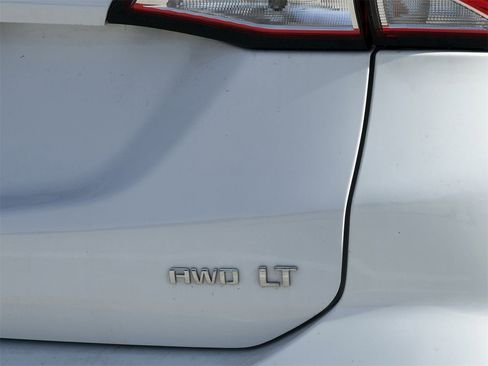 Used 2023 Chevrolet Equinox LT image 7