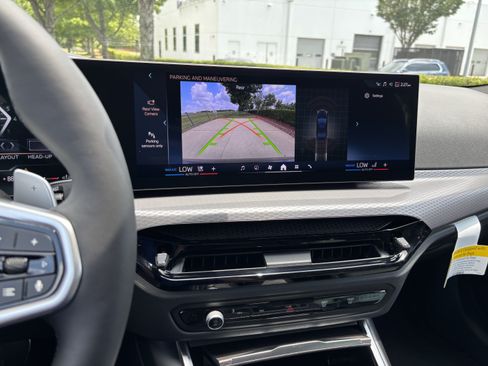 New 2026 BMW 330i Sedan w/ M Sport Package RWD image 25