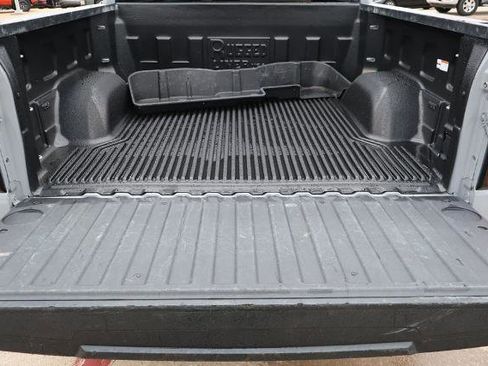 Used 2024 GMC Sierra 1500 Pro w/ Pro Value Package AWD/4WD image 9