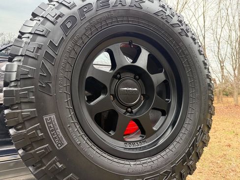 Used 2002 Lexus LX 470 4WD image 20