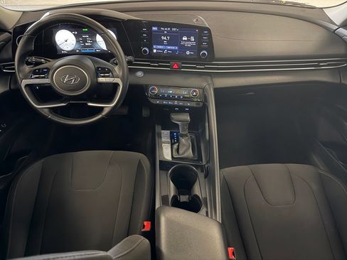 Certified 2022 Hyundai Elantra SEL w/ Convenience + Premium Package FWD image 14