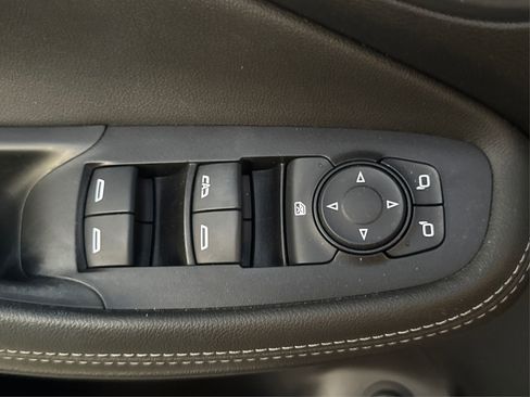 Used 2023 Buick Encore GX Select w/ Sport Touring Package image 36