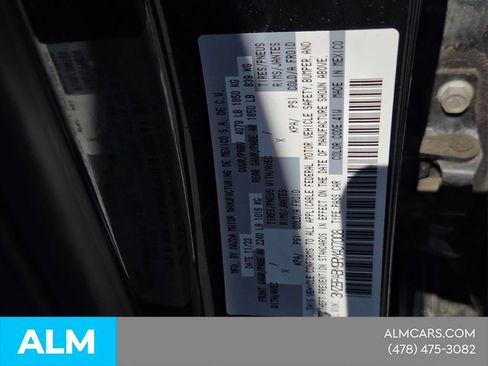 Used 2024 MAZDA MAZDA3 s FWD image 7