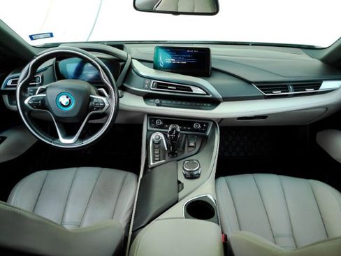 Used 2015 BMW i8 Base image 3