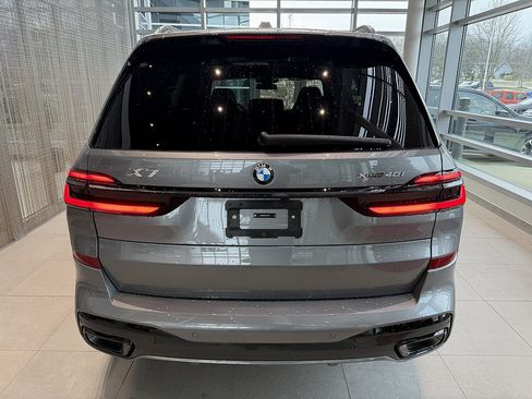 New 2026 BMW X7 xDrive40i w/ M Sport Package AWD/4WD image 5