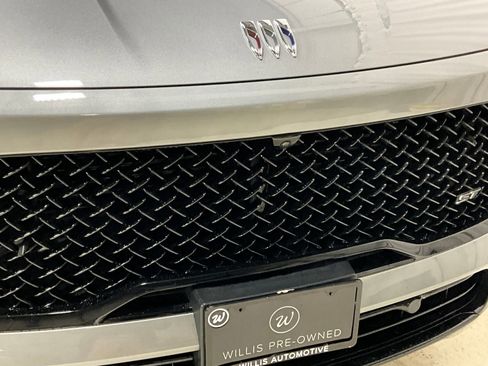 Used 2025 Buick Enclave Sport Touring image 29