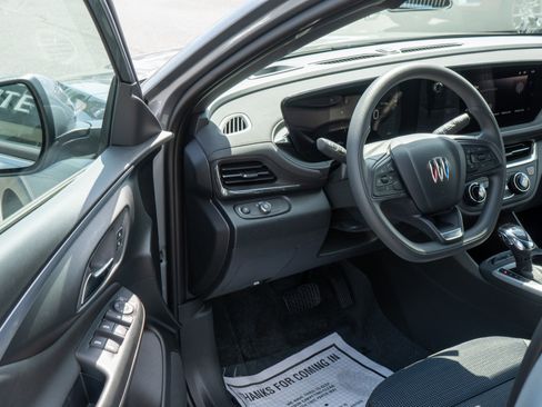 New 2026 Buick Envista Preferred image 10