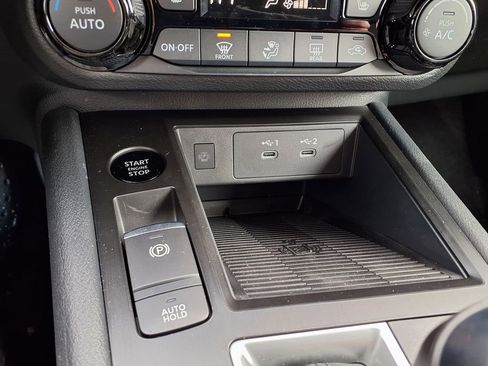 New 2026 Nissan Kicks SV w/ SV Premium Package image 25