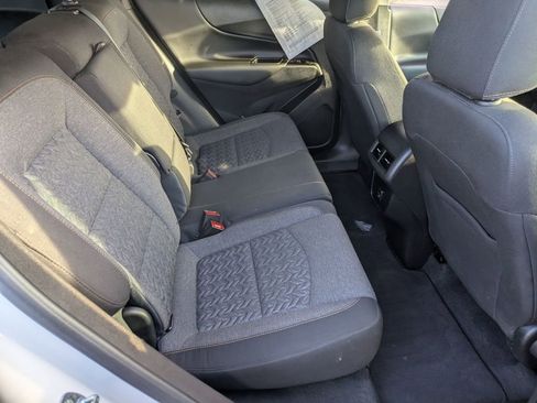 Used 2022 Chevrolet Equinox LT image 21