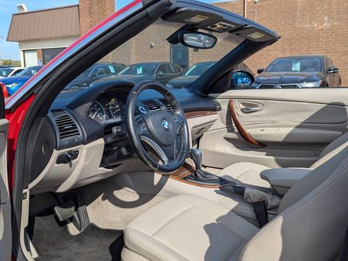 Used 2008 BMW 128i Convertible image 21