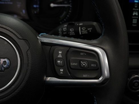 Used 2024 Jeep Wrangler High Altitude image 38