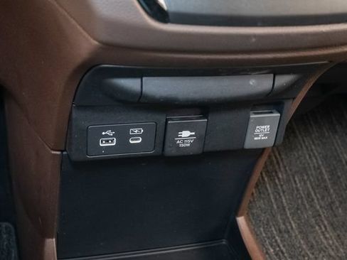 Used 2026 Honda Odyssey Touring image 23
