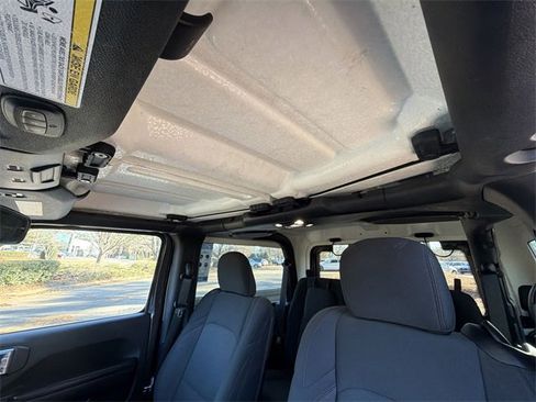 Used 2020 Jeep Wrangler Sport image 22