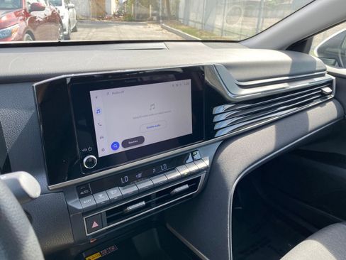 Used 2025 Toyota Camry LE FWD image 17