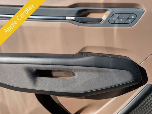 Certified 2024 Kia EV9 Land image 12