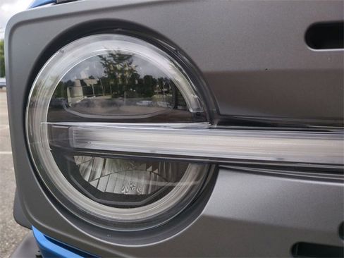 Used 2023 Ford Bronco Badlands image 10