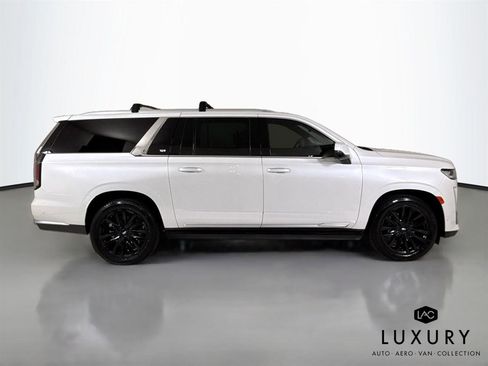 Used 2024 Cadillac Escalade ESV Premium Luxury w/ Performance Package AWD/4WD image 5