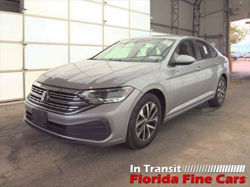 Used 2024 Volkswagen Jetta S FWD image 2