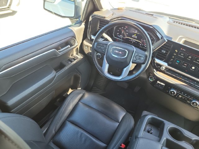 Used 2025 GMC Sierra 1500 SLT AWD/4WD image 14
