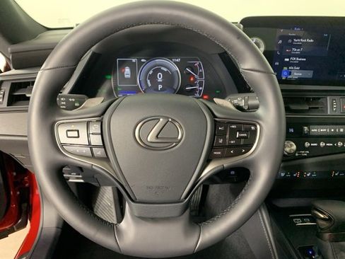 Used 2025 Lexus ES 300h F Sport w/ Accessory Package (Z2) image 21