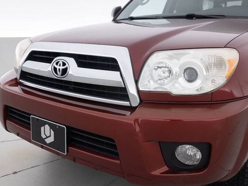 Used 2007 Toyota 4Runner SR5 AWD/4WD image 15