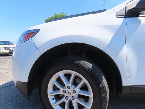 Used 2014 Ford Edge SE FWD image 30