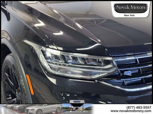 Used 2023 Volkswagen Tiguan SE R-Line AWD/4WD image 7