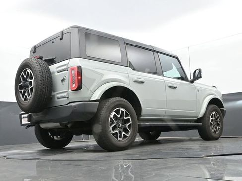 Used 2024 Ford Bronco Outer Banks AWD/4WD image 11