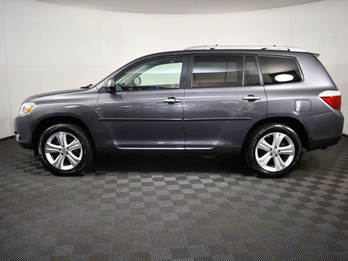 Used 2010 Toyota Highlander Limited image 11