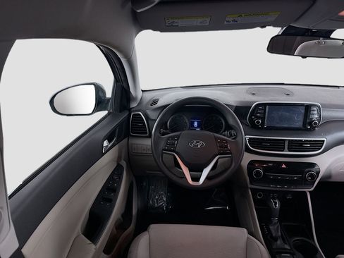 Used 2020 Hyundai Tucson SE image 17