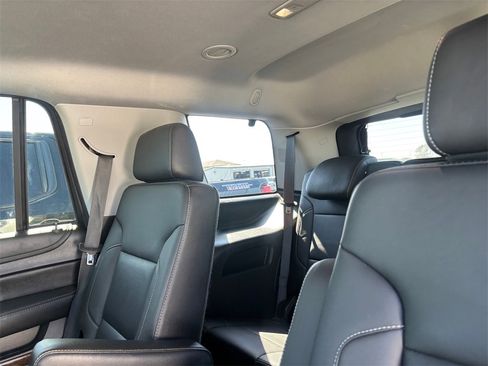Used 2019 Chevrolet Tahoe LT w/ Luxury Package image 24