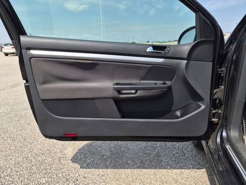 Used 2009 Volkswagen GTI 2-Door FWD image 13
