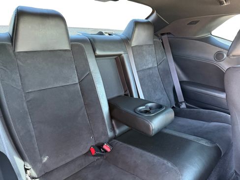 Used 2019 Dodge Challenger R/T Scat Pack RWD image 18