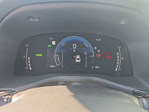 Used 2026 Toyota Camry SE FWD image 25