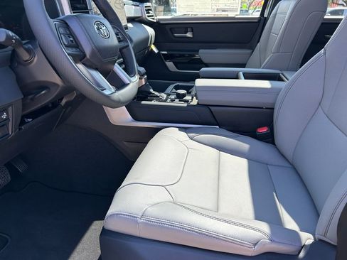 New 2026 Toyota Tundra Limited AWD/4WD image 11