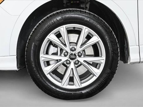 Used 2022 Audi Q3 2.0T Premium w/ Convenience Package image 25