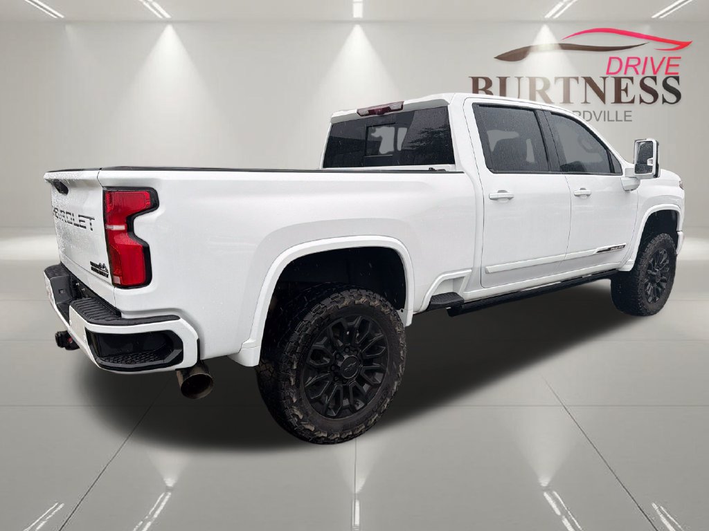 Used 2024 Chevrolet Silverado 2500 High Country w/ High Country Premium Package AWD/4WD image 8