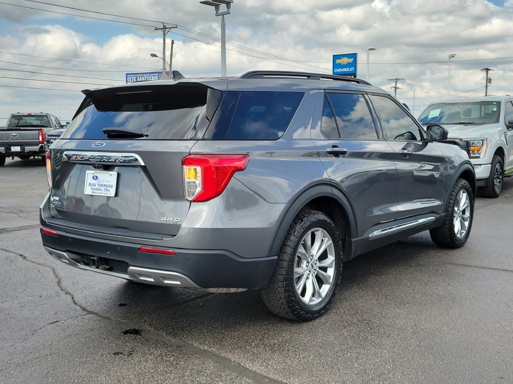 Certified 2023 Ford Explorer XLT w/ Equipment Group 202A AWD/4WD image 4