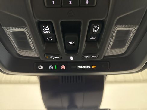 Used 2025 GMC Sierra 1500 AT4 w/ AT4 Premium Package AWD/4WD image 57