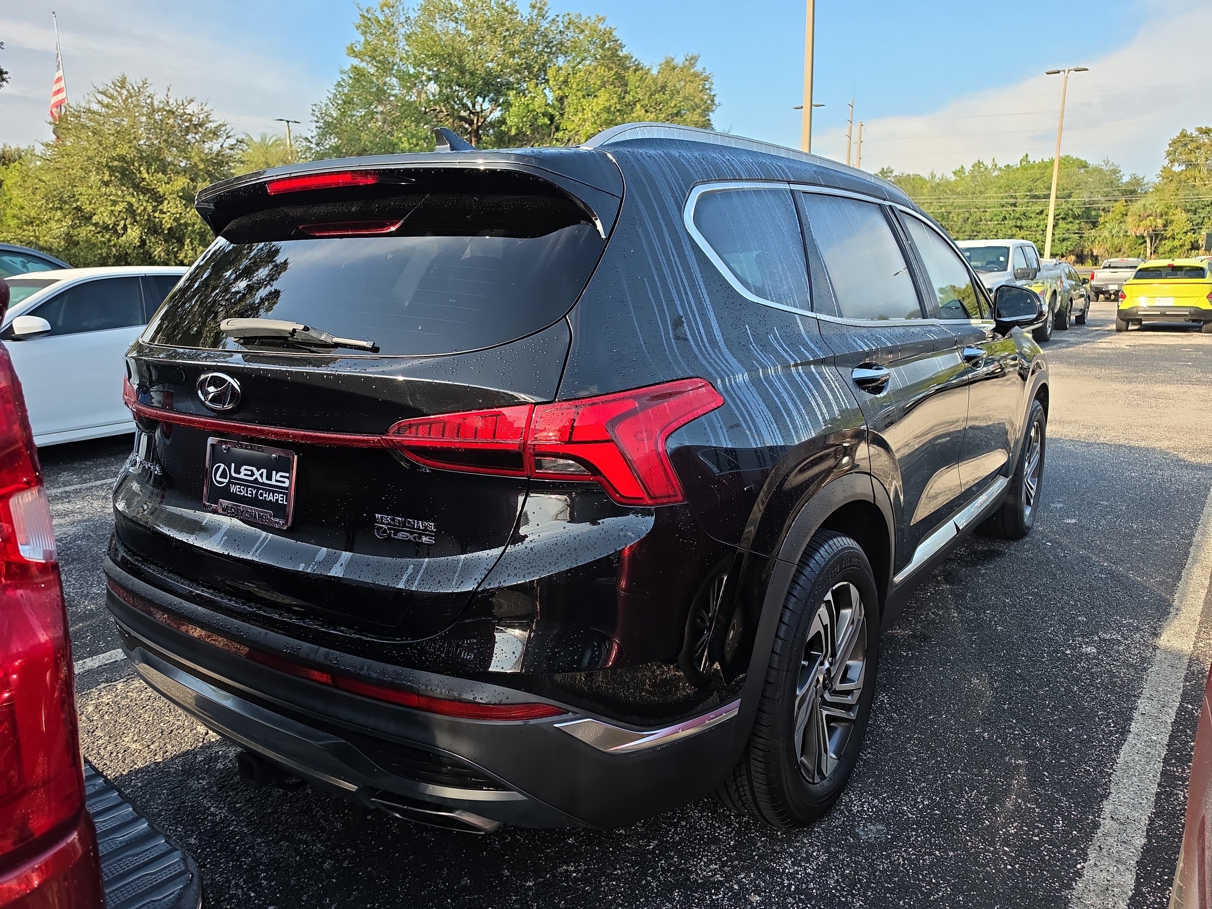 Used 2021 Hyundai Santa Fe SEL w/ Convenience Package FWD image 4