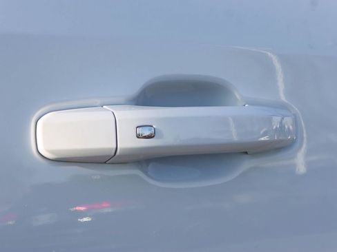 Used 2022 Chevrolet Silverado 1500 LT image 14