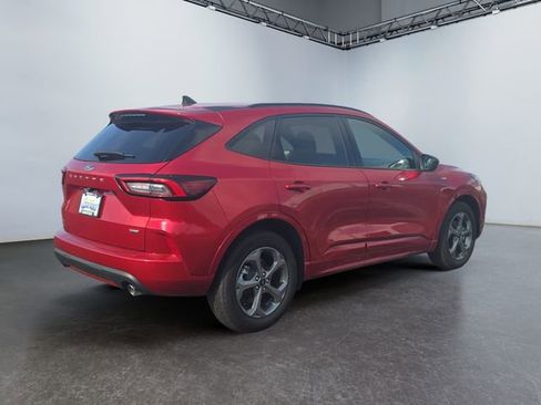 Used 2024 Ford Escape ST-Line w/ Equipment Group 301A FWD image 5
