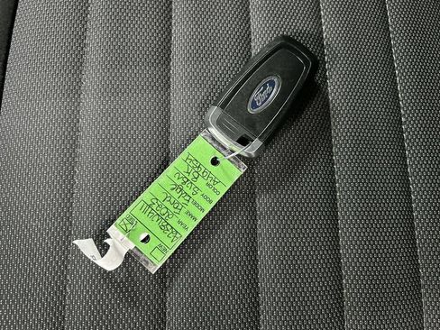 Used 2023 Ford Edge SE w/ Black Appearance Package AWD/4WD image 12