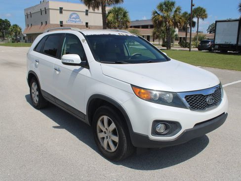 Used 2012 Kia Sorento LX w/ Convenience Pkg FWD image 19