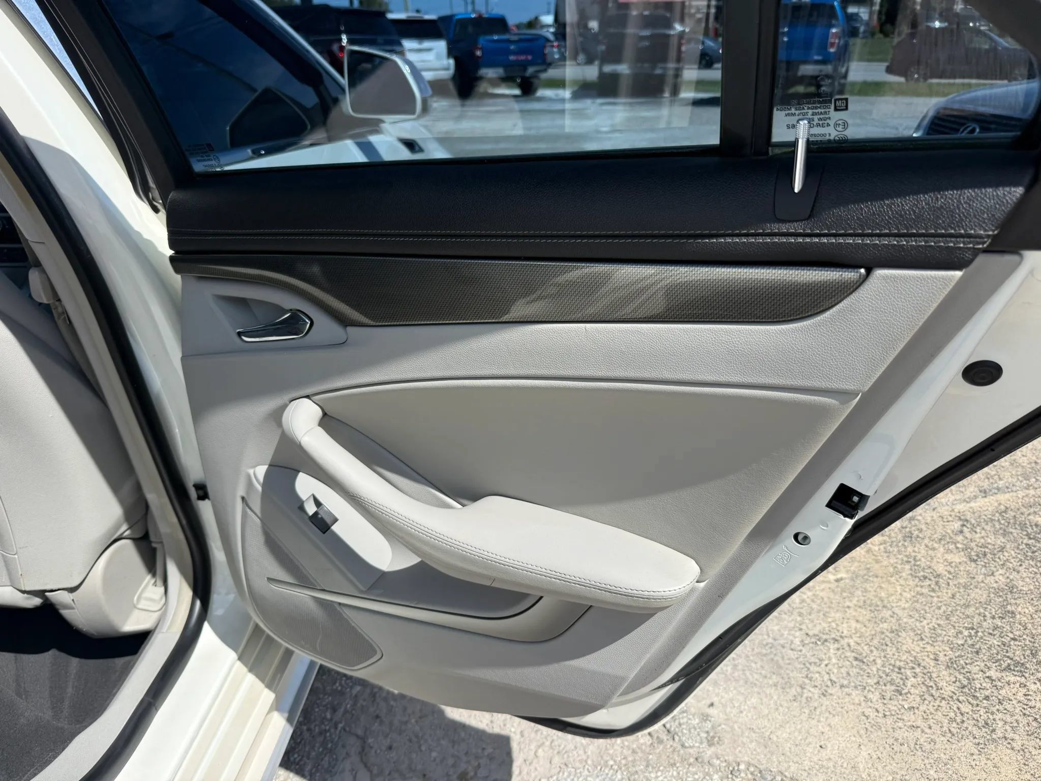 Used 2011 Cadillac CTS Sedan RWD image 18