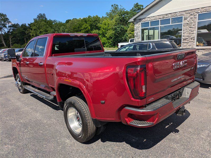 Used 2020 GMC Sierra 3500 Denali w/ Denali Ultimate Package AWD/4WD image 4
