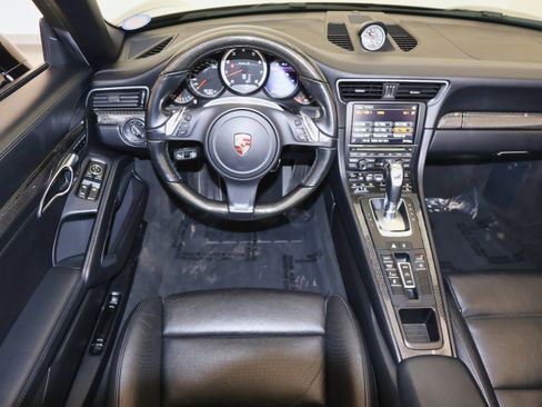 Used 2014 Porsche 911 Turbo S image 23