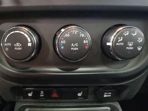 Used 2017 Jeep Patriot High Altitude AWD/4WD image 21