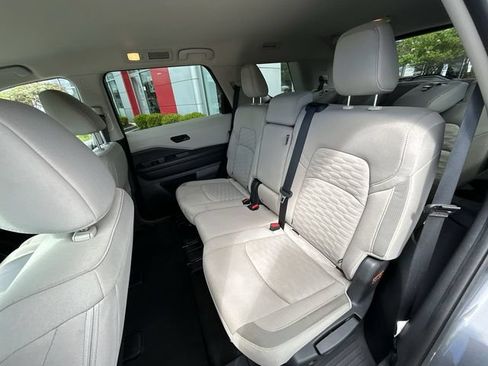 Certified 2024 Nissan Pathfinder SV AWD/4WD image 23