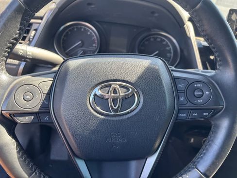 Used 2021 Toyota Camry SE w/ Carpet Mat Package (TMS) image 9